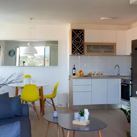 Appartement The View Luxury 2+2 In A Strict Center